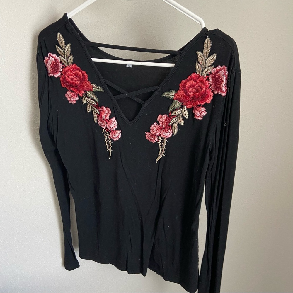Size S Embroidered Floral Strappy Long Sleeve